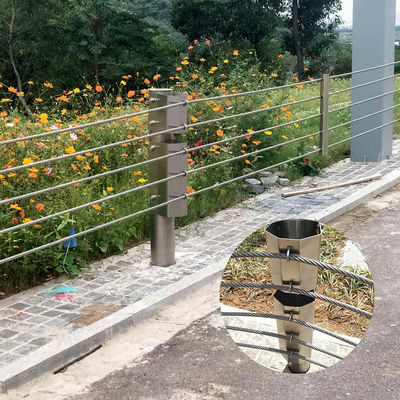道路 ワイヤー ロープ バリア フェンス 柔軟なガードレール付きステンレス鋼ケーブル バリア