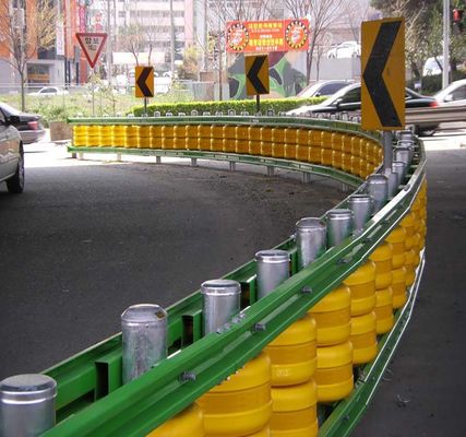 高速道路道路安全のための鉄鋼ガードレールロールバリアとISO認定輸出業者