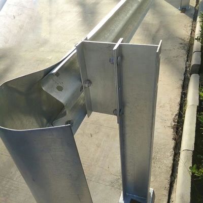 防腐熱浸した高速道路ガールドレイル 道路保護システム