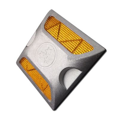 警告道路コーン 高可視アルミ道路スタッド 道路安全のための猫の目 100x100x25mm