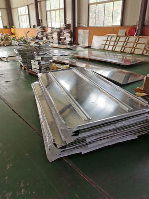 パーソナライズされたサイズ 道路安全ポスター アルミニウムサインボード 製品用鋼