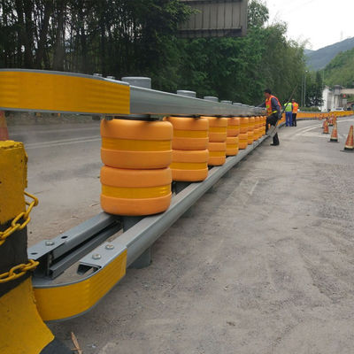 高速道路用PU泡/EVA防腐ロールバリア ISO9001 2008 証明書