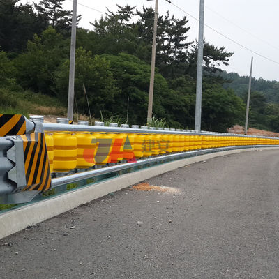 高密度鋼ローリングガードレイル 道路交通の安全のために熱浸し加熱