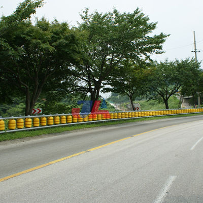 量削減道路交通安全 パーソナライズドデザインのガードレイルロールバリア