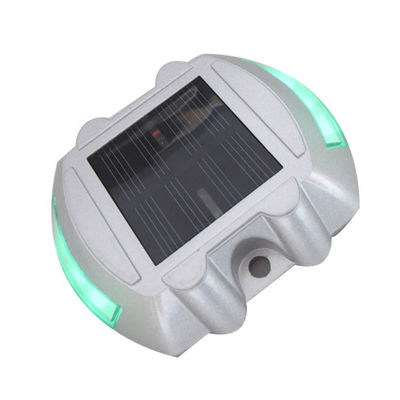 黄色い 猫 の 目 の LED 反射 器 道路 安全 に 対する 永続 的 な 解決策