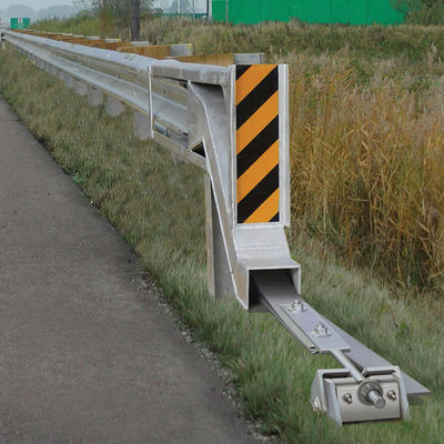 道路道路安全のための直線障壁 鉄筋 W ビームと 3 ビーム