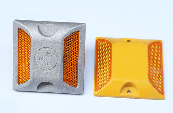 100*100*20mm アルミ 道路安全用太陽光発電の広角道路ストッド