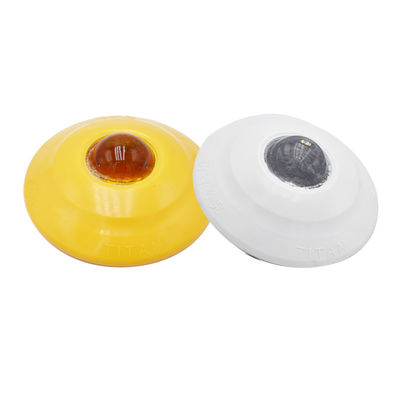 直接販売 ソーラー プラスチック 猫の目 反射型ロードスタッド 100*100*20mm