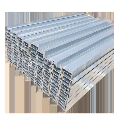Q235 Q345 150*100*4.3*5.5mm ホットディプガルバン化道路護線 Hポスト