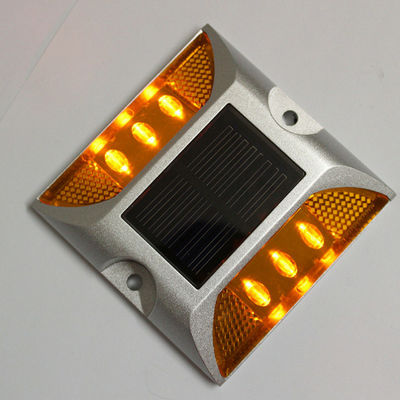 道路道路標識 警告サイン LED 太陽光猫眼 道路標識 安全性を向上させる