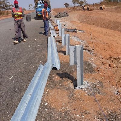 道路交通安全 高速道路 衝突障害 交通管理のためのガルバン化護線