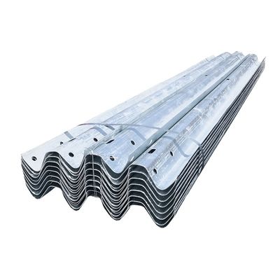 標準のガルバニズドWビーム高速道路ガードレイル,カスタマイズされた亜鉛コーティング550-600g/m2