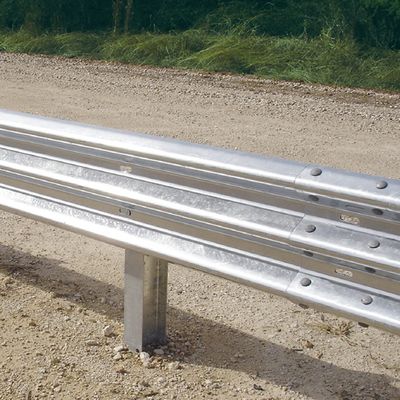 ISO9001 2008 認証のカスタムカラーステンレス鋼 W ビーム高速道路ガードレイル