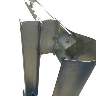 AASHTO M-180 標準高速道路ガードレイル直線用の熱浸したガルバン化Hポスト