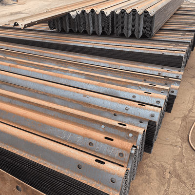 CE/BV/ISO 9001/ISO14001/ISO 18001 認証されたAASHTO M-180 ガルバン化道路護線