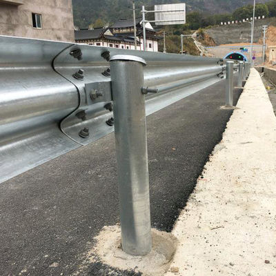 CE/BV/ISO認証の安全性Q235B Q345B 道路保護のための鉄鋼の道路護線