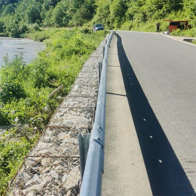 ISO 9001/14001/18001 認証 Q235 Q345 交通安全のための西線高速道路護線